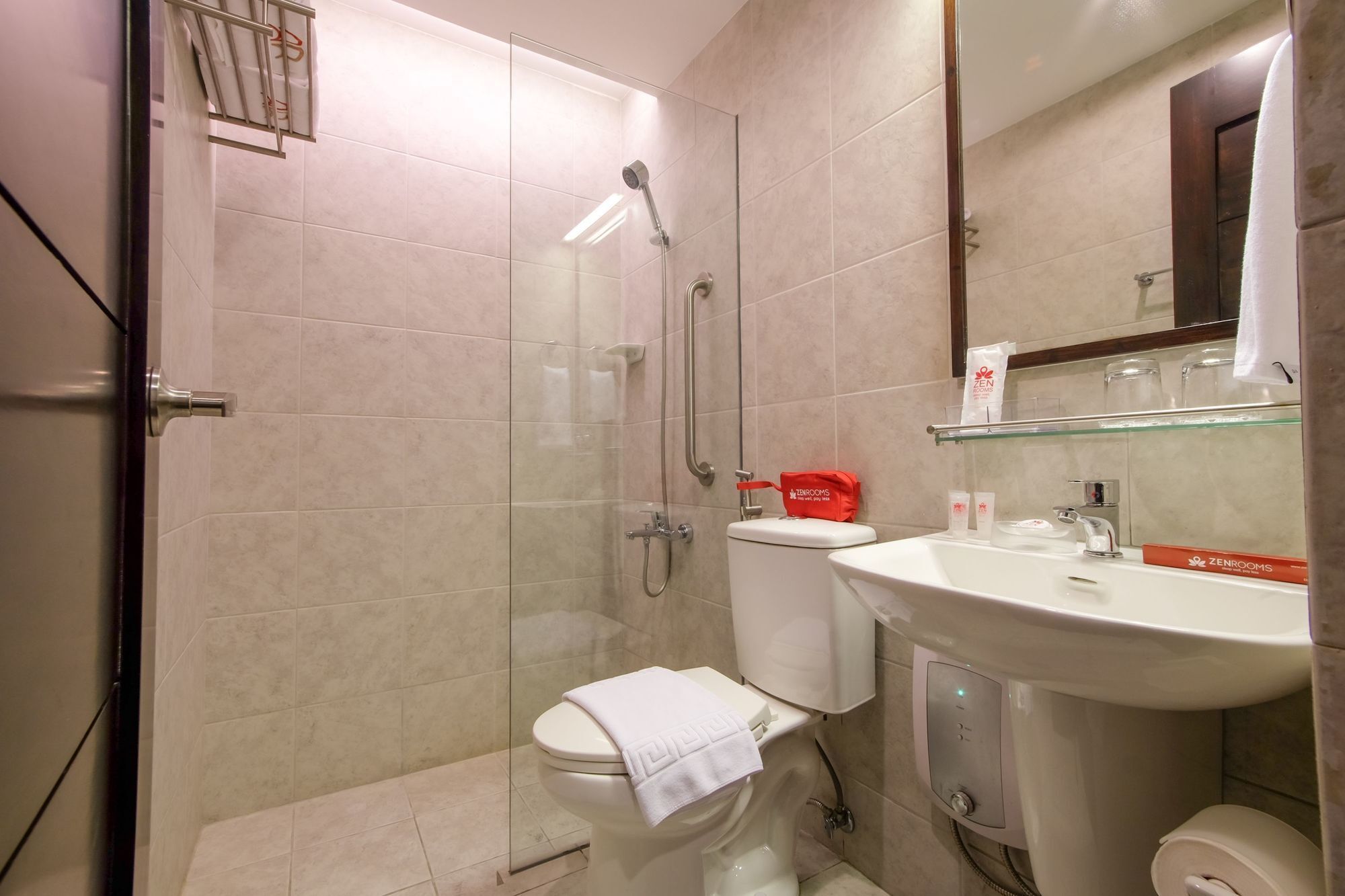 Zen Rooms Durban Poblacion Makati ماكاتي المظهر الخارجي الصورة