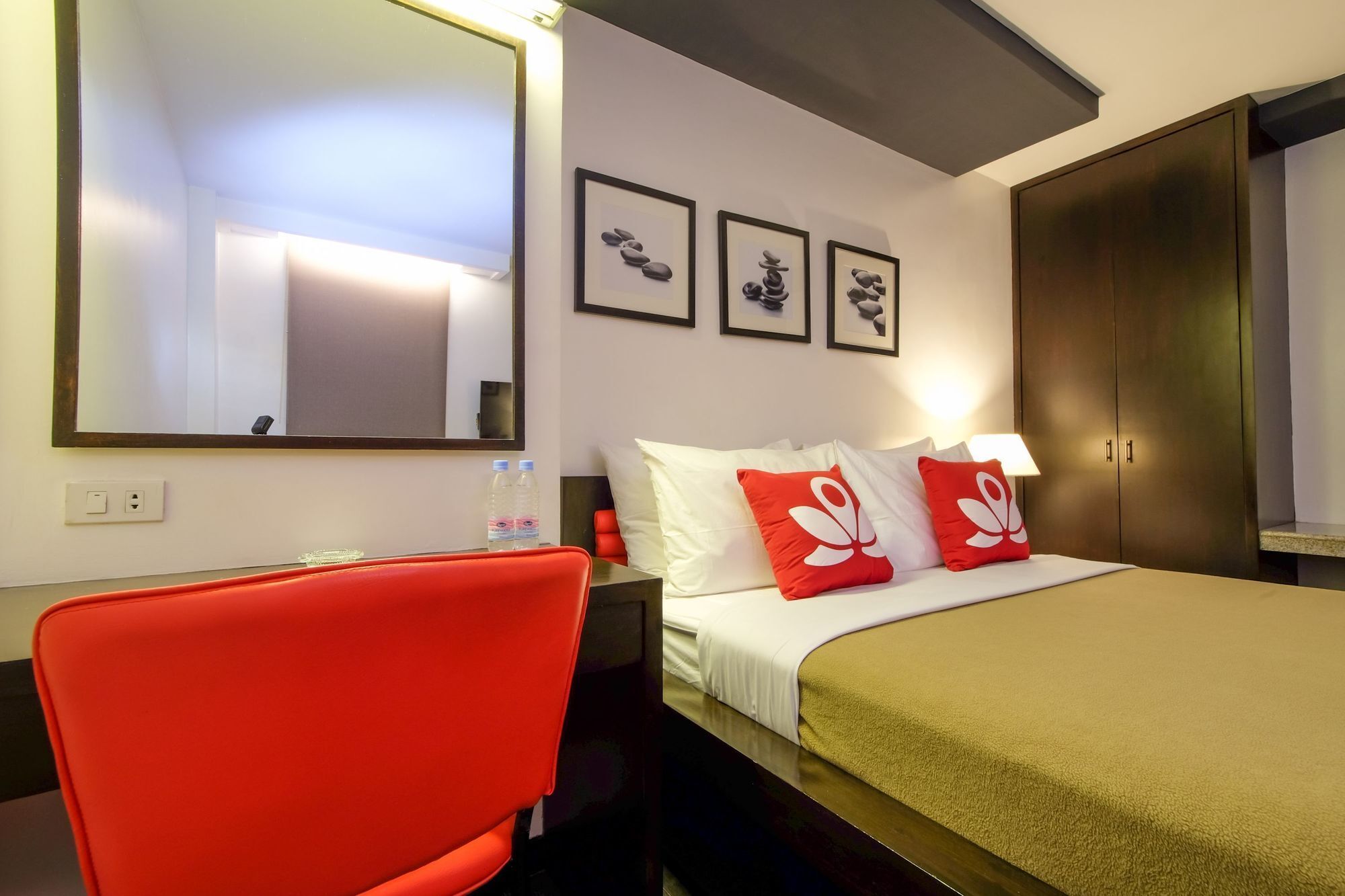 Zen Rooms Durban Poblacion Makati ماكاتي المظهر الخارجي الصورة