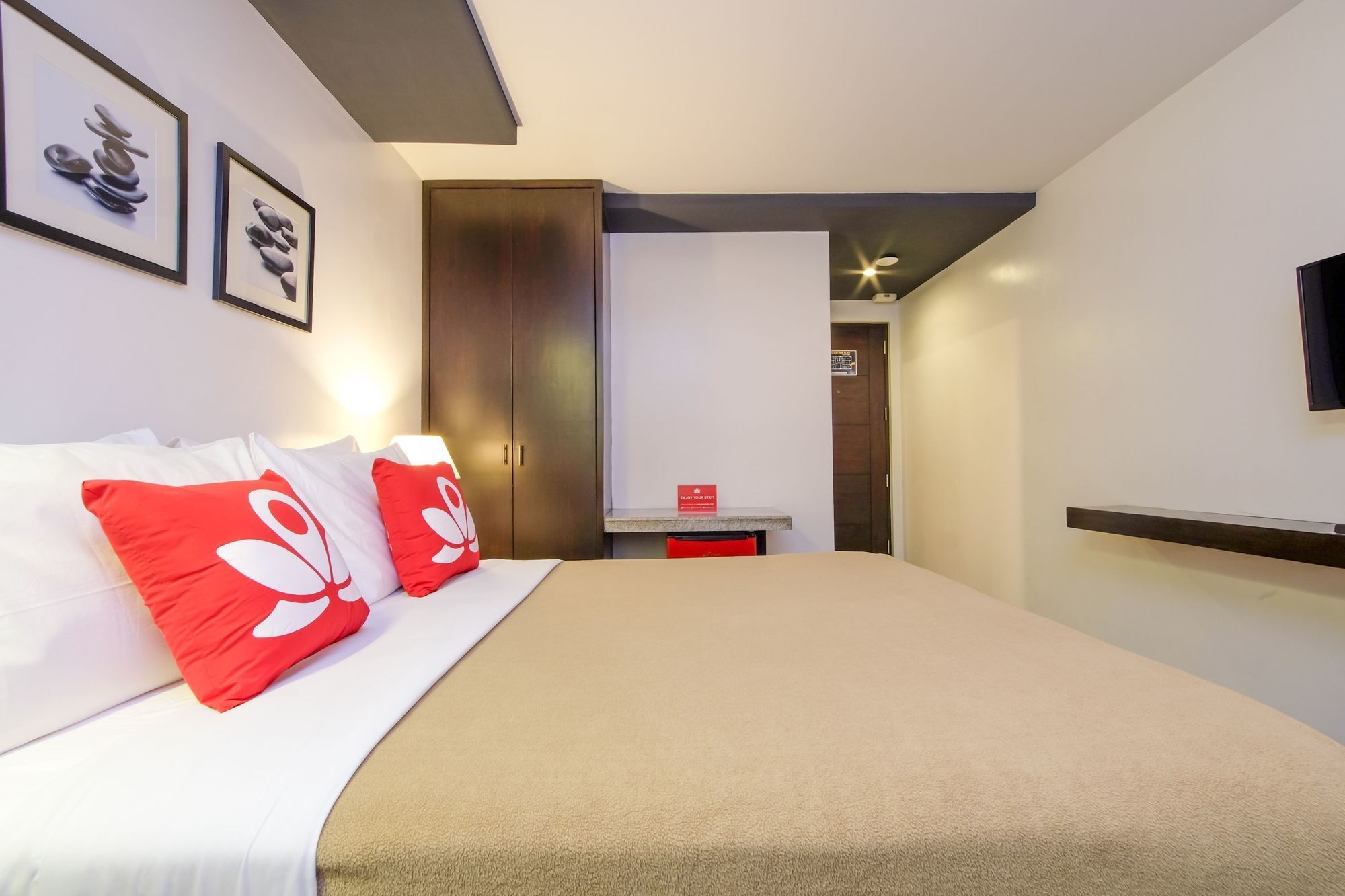 Zen Rooms Durban Poblacion Makati ماكاتي المظهر الخارجي الصورة