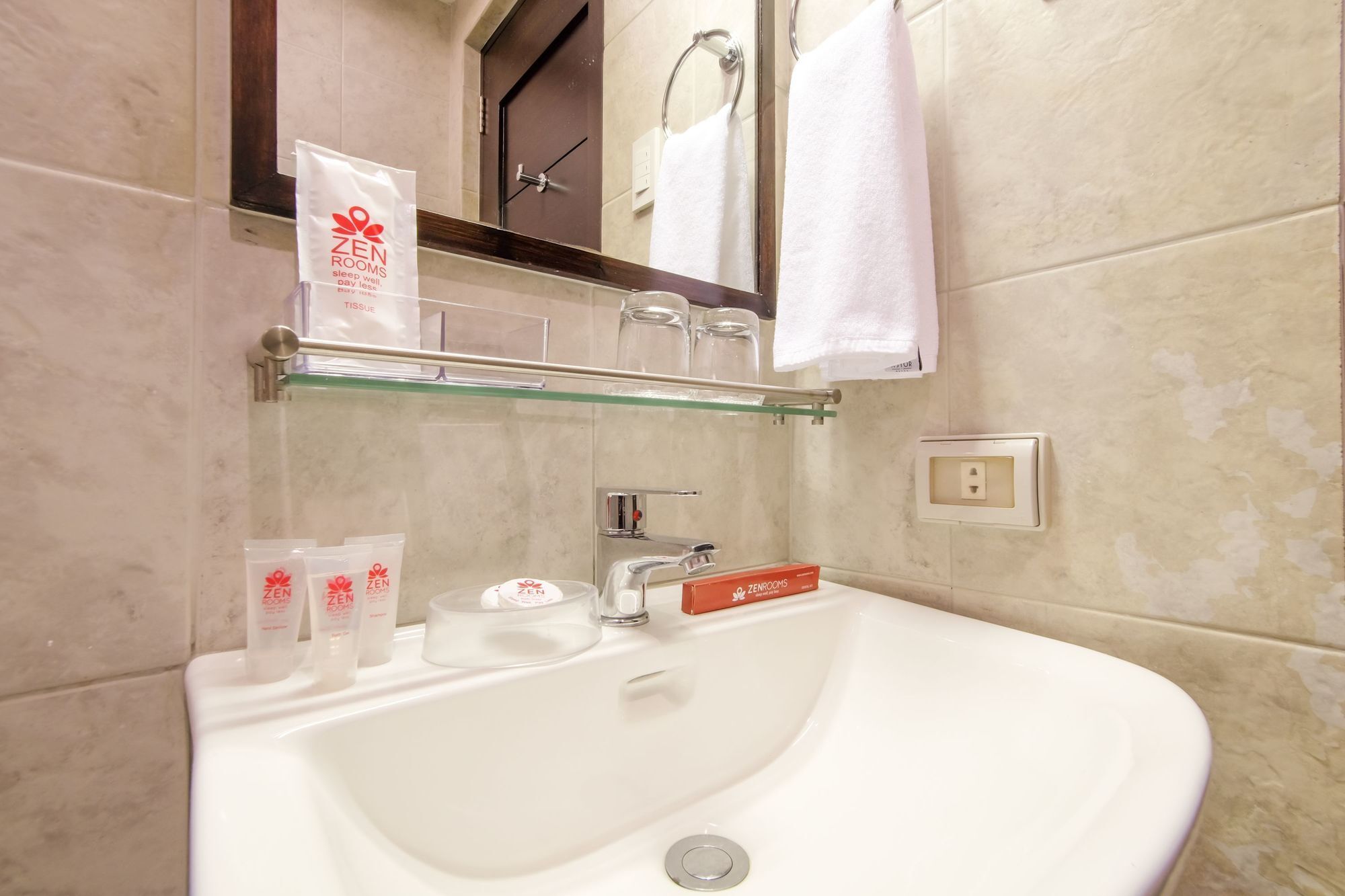 Zen Rooms Durban Poblacion Makati ماكاتي المظهر الخارجي الصورة